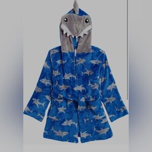 Saint Eve Beach Cover Up or Robe Shark 🦈